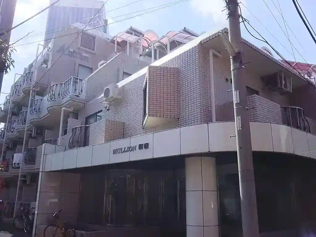 マリオン新宿 外観