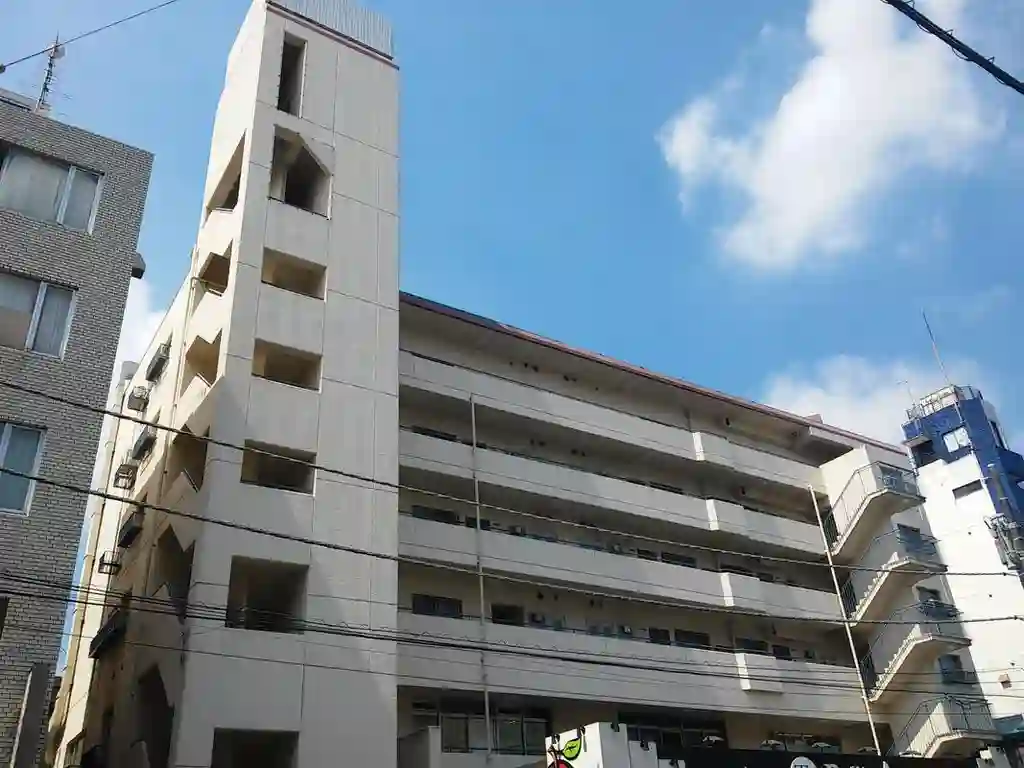 佐藤ビルトーカンマンション反町 外観