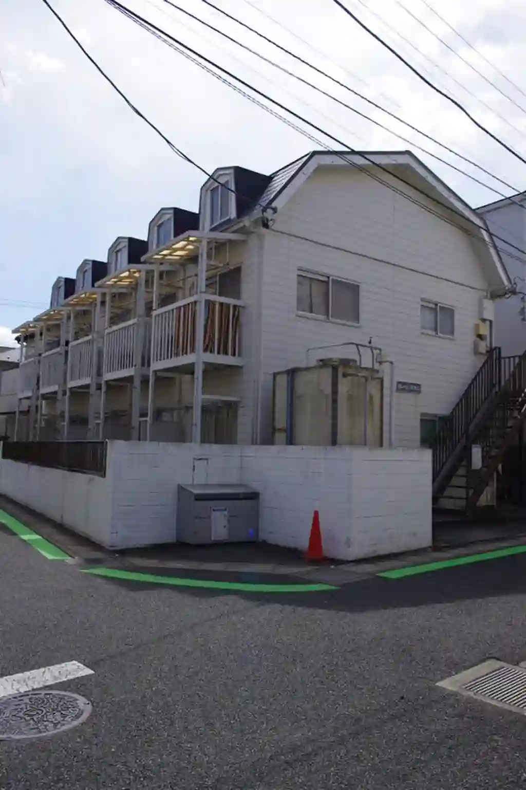 カレッジサカエ 外観