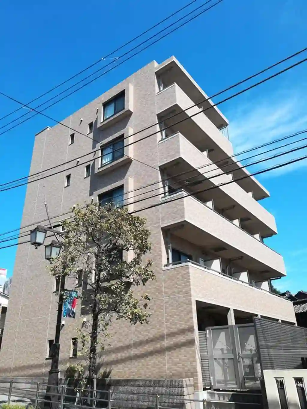 ティアラ三軒茶屋 外観