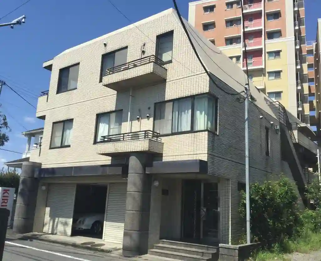 プラシス調布 外観