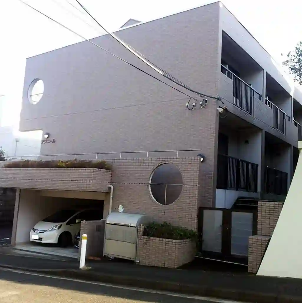 アブニール 外観