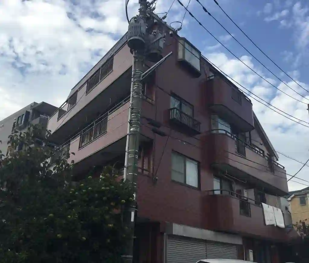 フローレンス吉村 外観