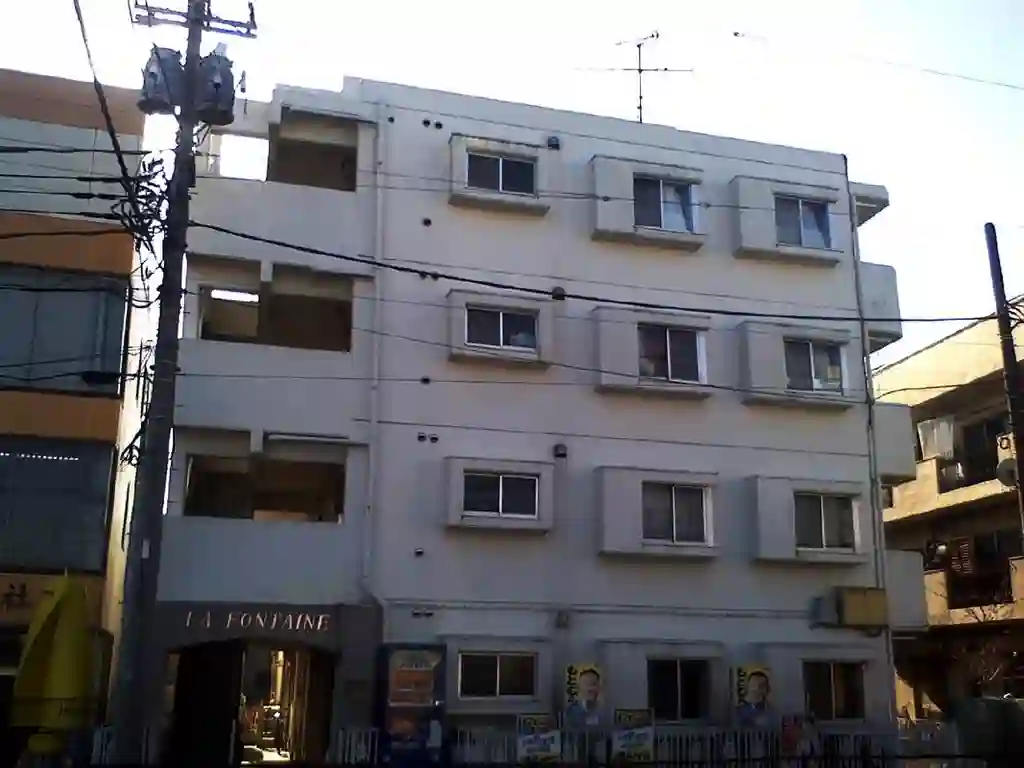 ラ・フォンテーヌ 外観