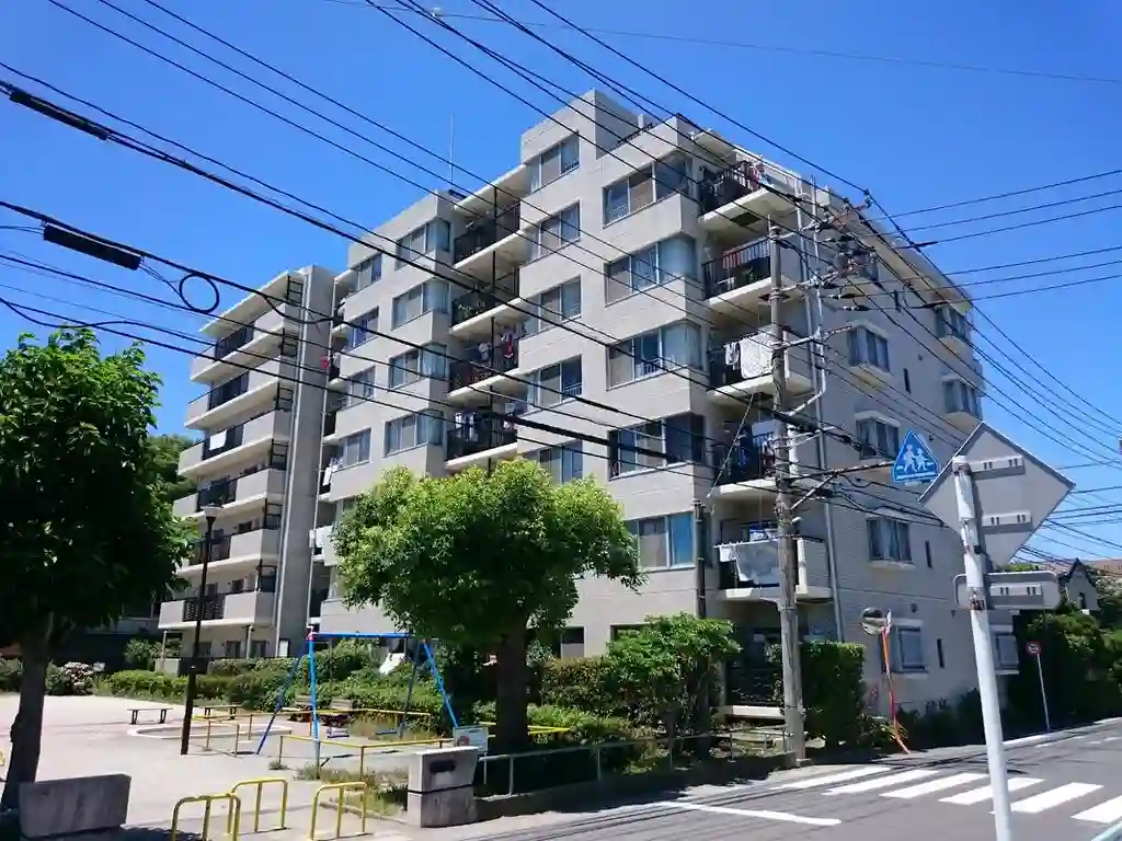 コスモ港南台 外観
