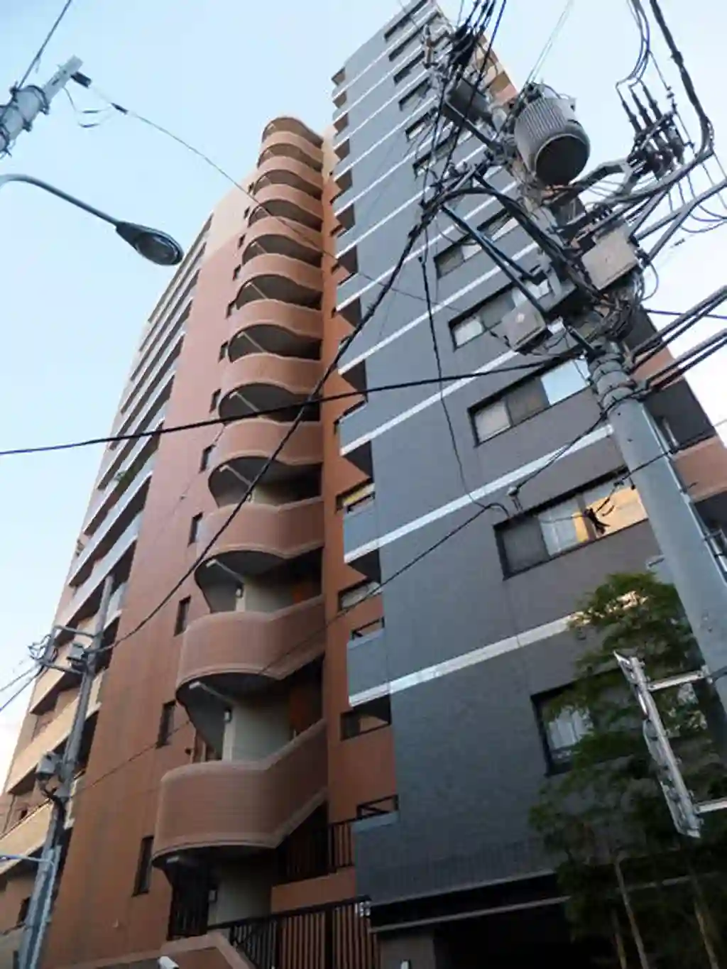 コアマンションフリージオ上野 外観