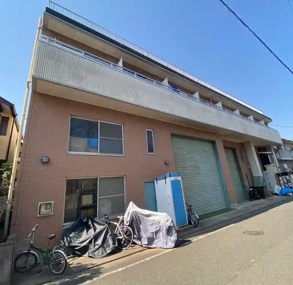 フラット緑泉公園 外観