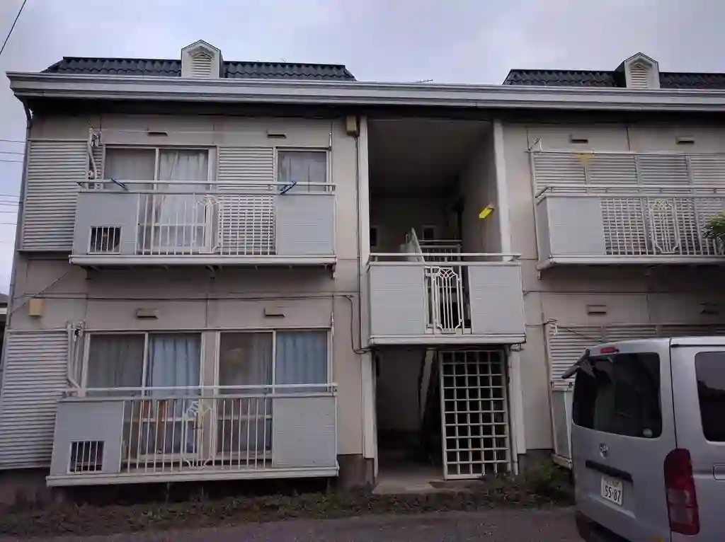 ファミーユ II 外観