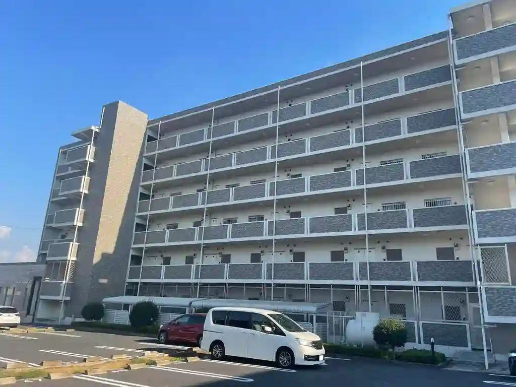 ホワイトヒルズドリーバーデン 外観