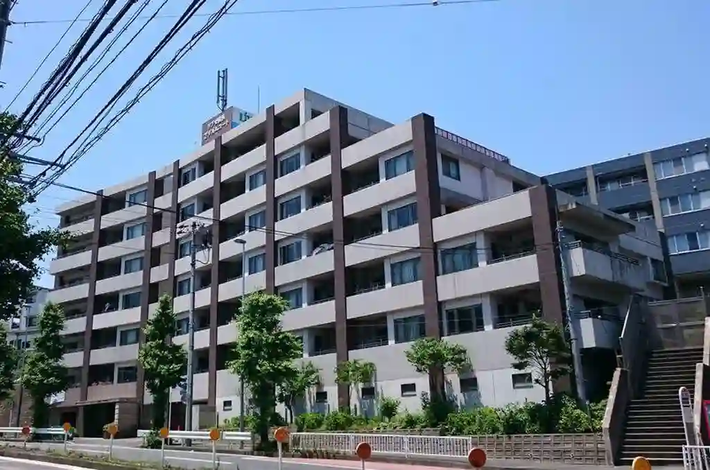 リブゼ横浜プリズムコート 外観