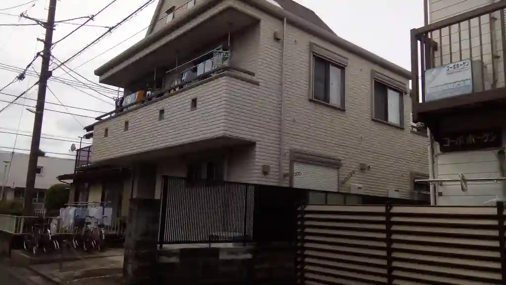アローハイツ 外観