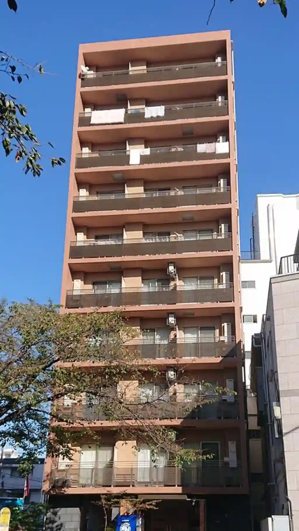 ADESSONAKANO 外観