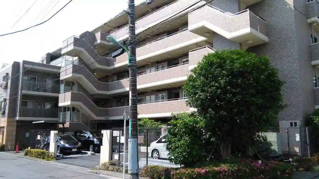 ルイシャトレ町田芹ケ谷公園 外観