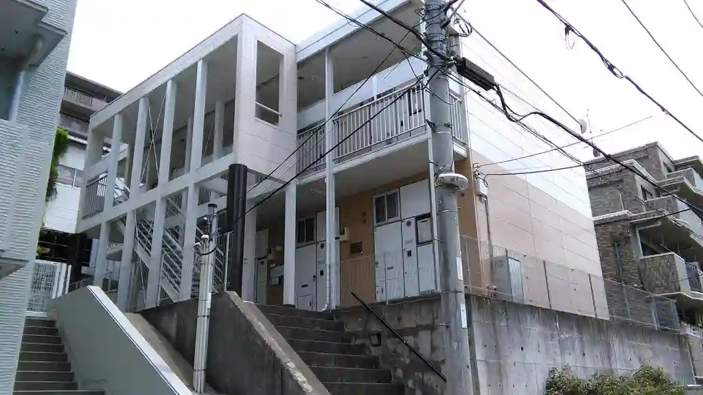 レオパレスウィステリア 外観