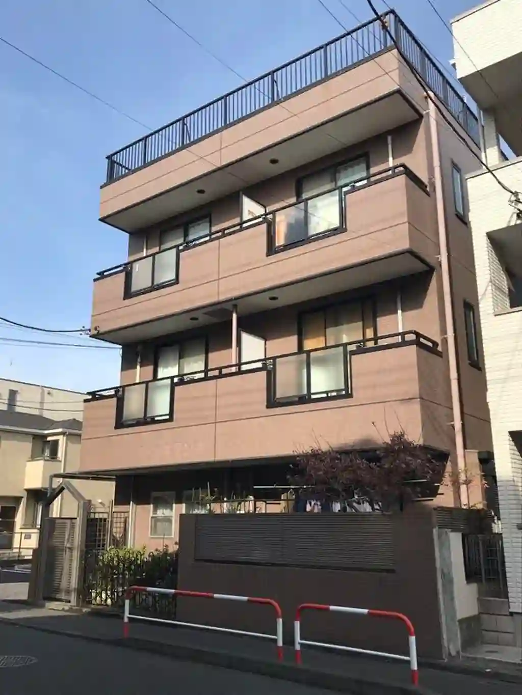 エスコートわらび 外観