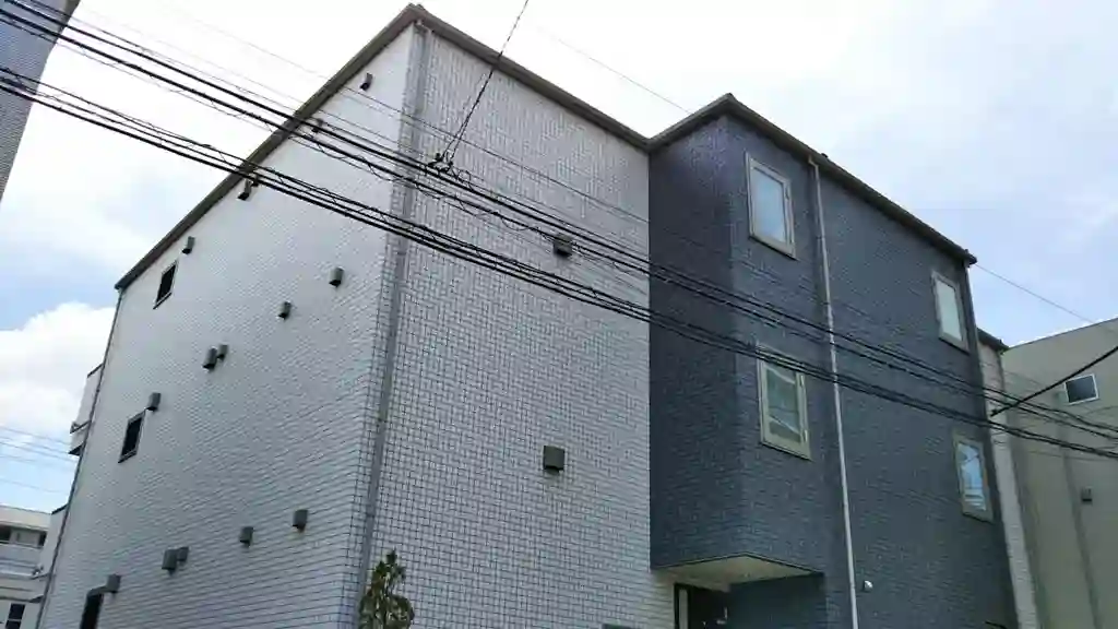 スリーフォレスト 外観