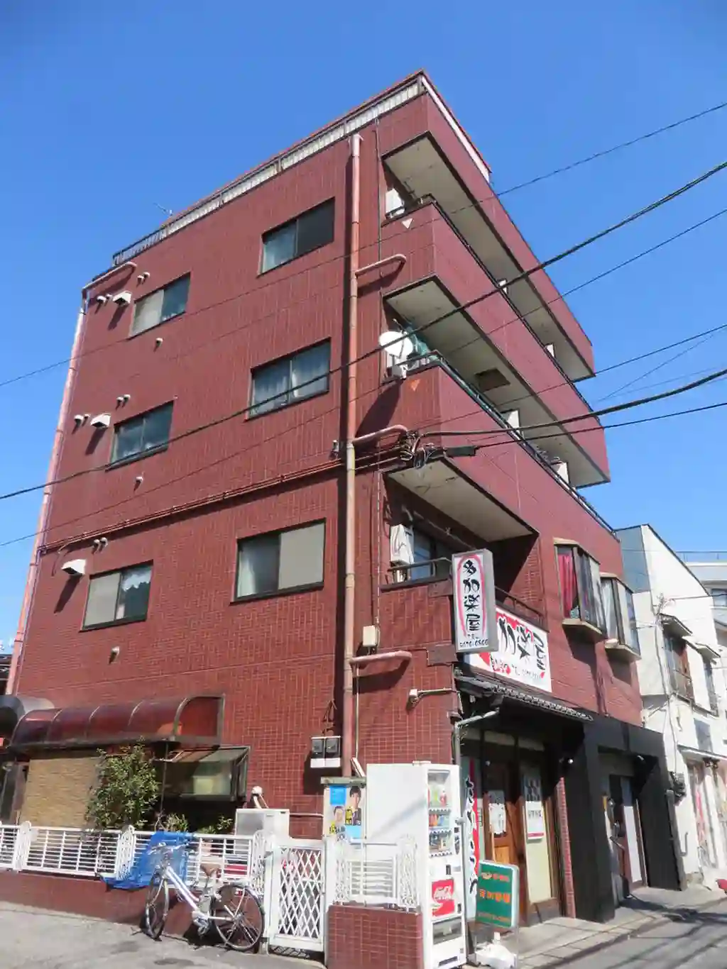 ロイヤルハイツ 外観