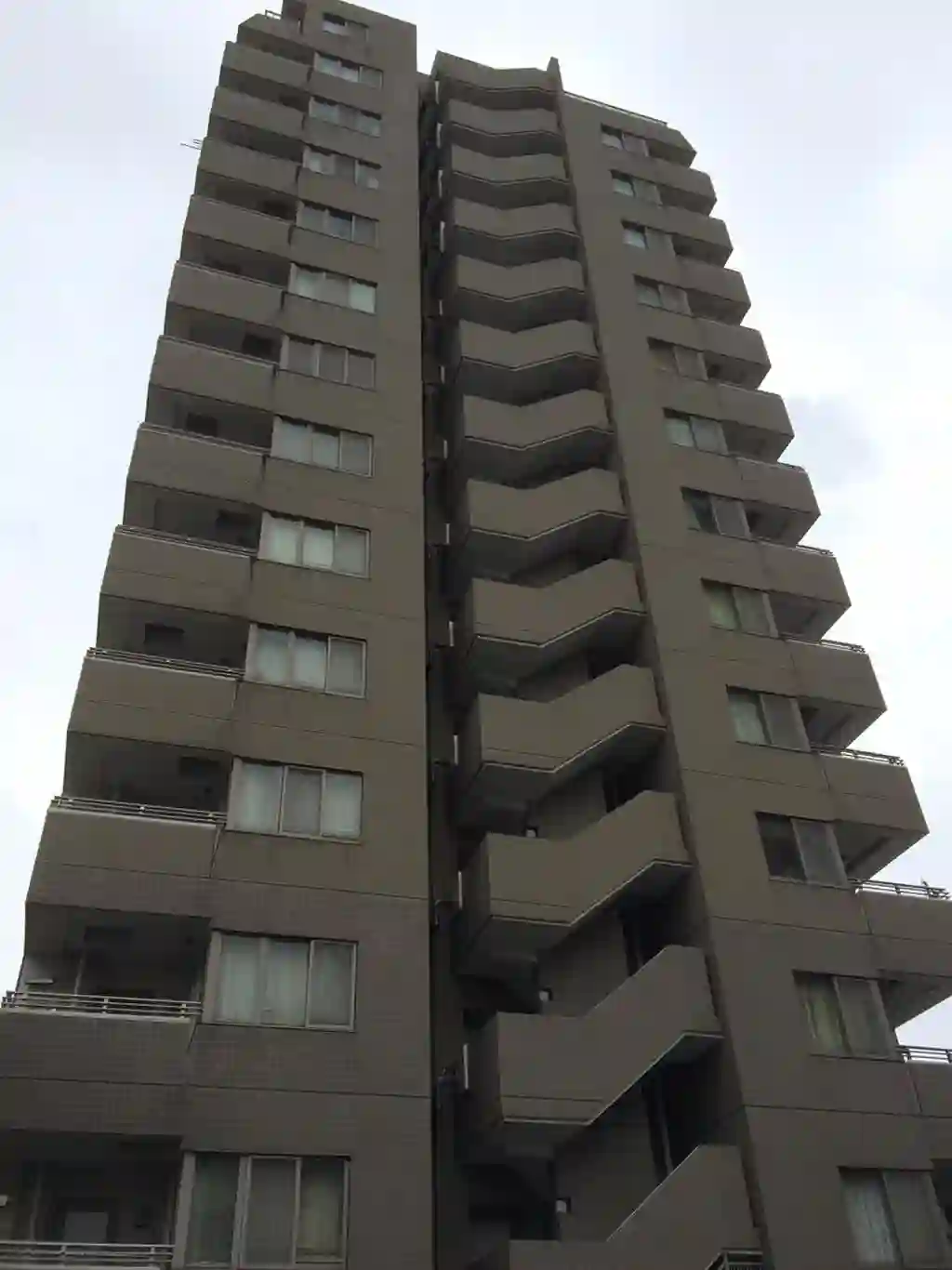 グランディ市谷柳町 外観