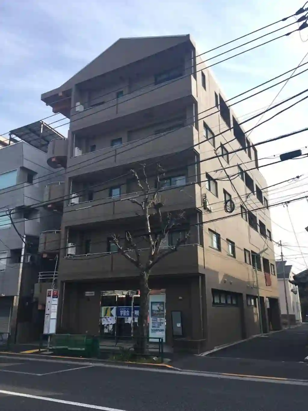 カーサ・モンターニヤ 外観