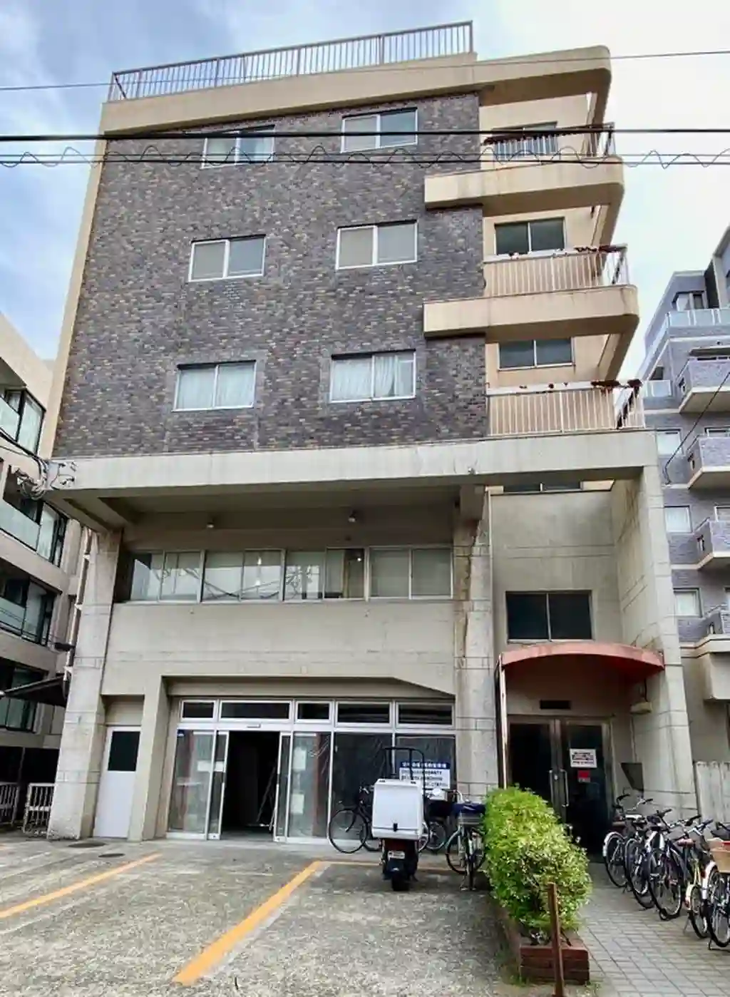 日平会館 外観