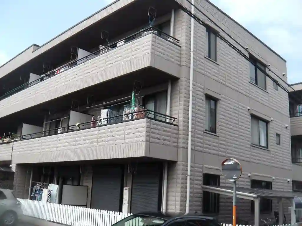 クレートメゾン西浦和 外観
