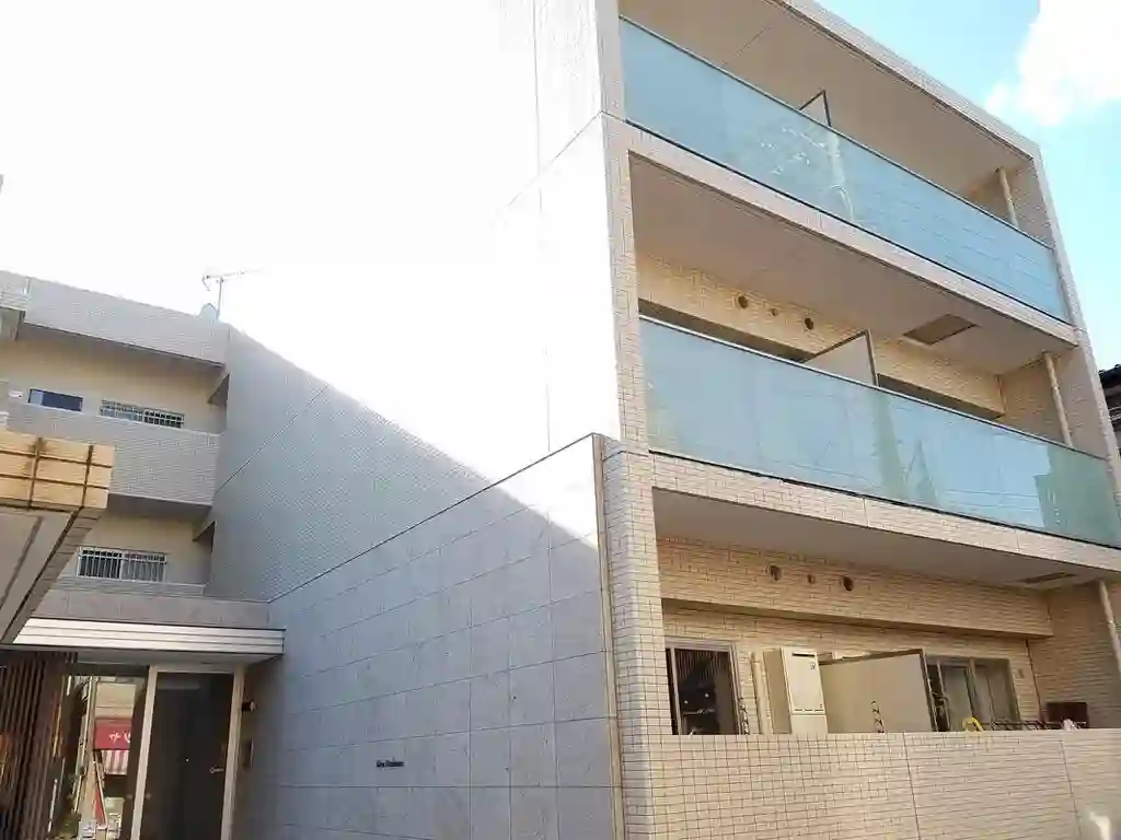 GLOW RESIDENCE 外観