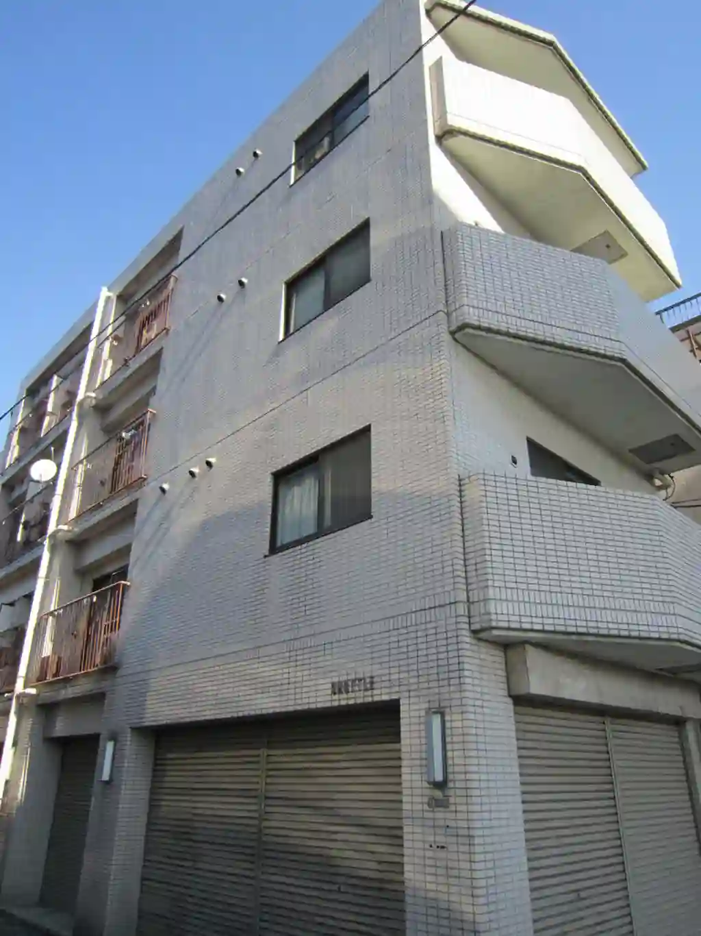 シャトル五反野 外観