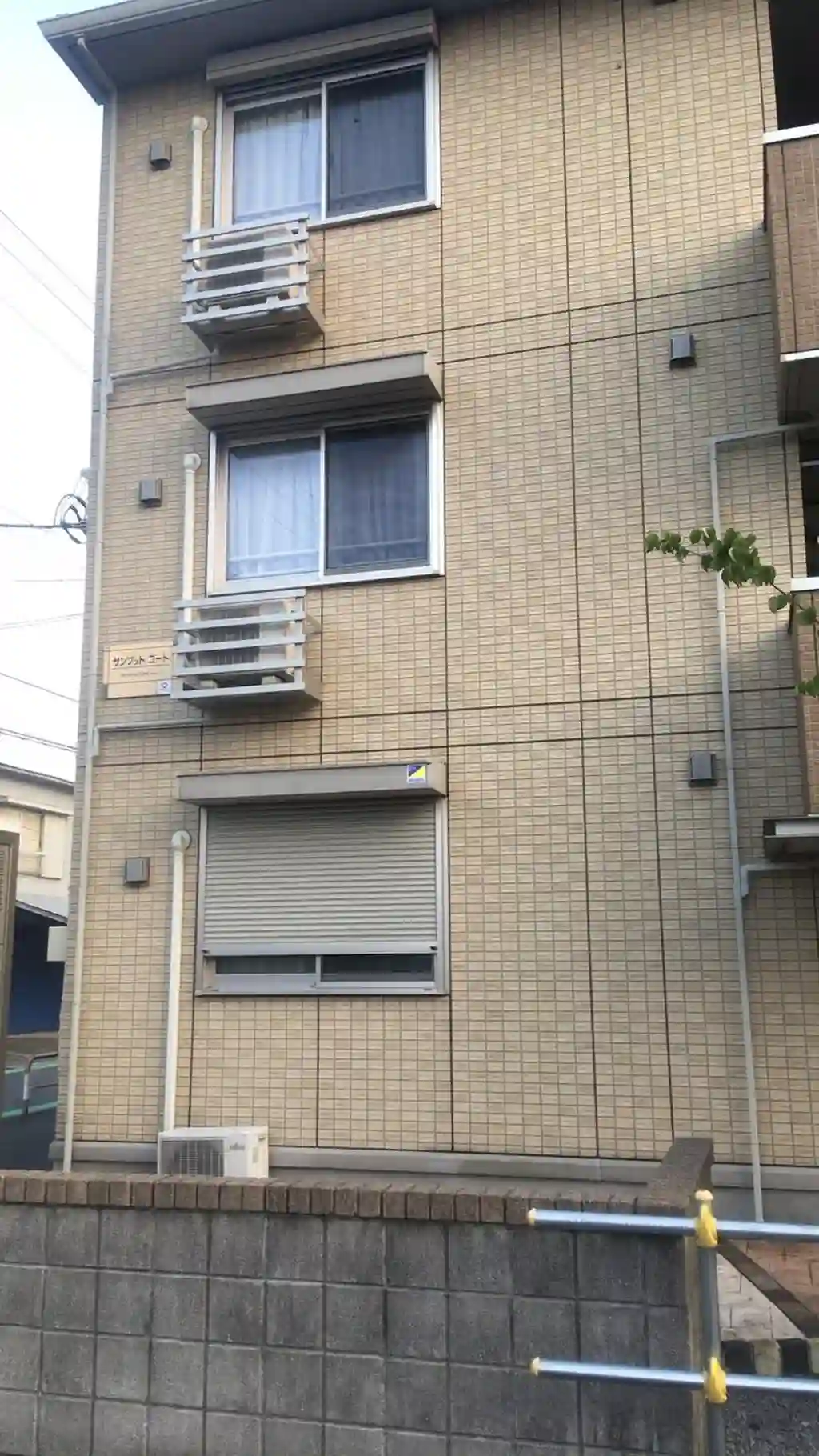 サンプットコート 外観