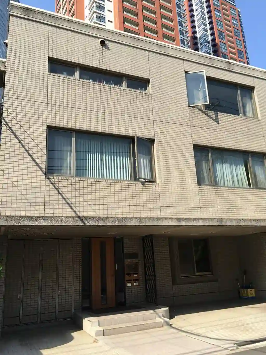 トリプレックスヤナギワラ 外観