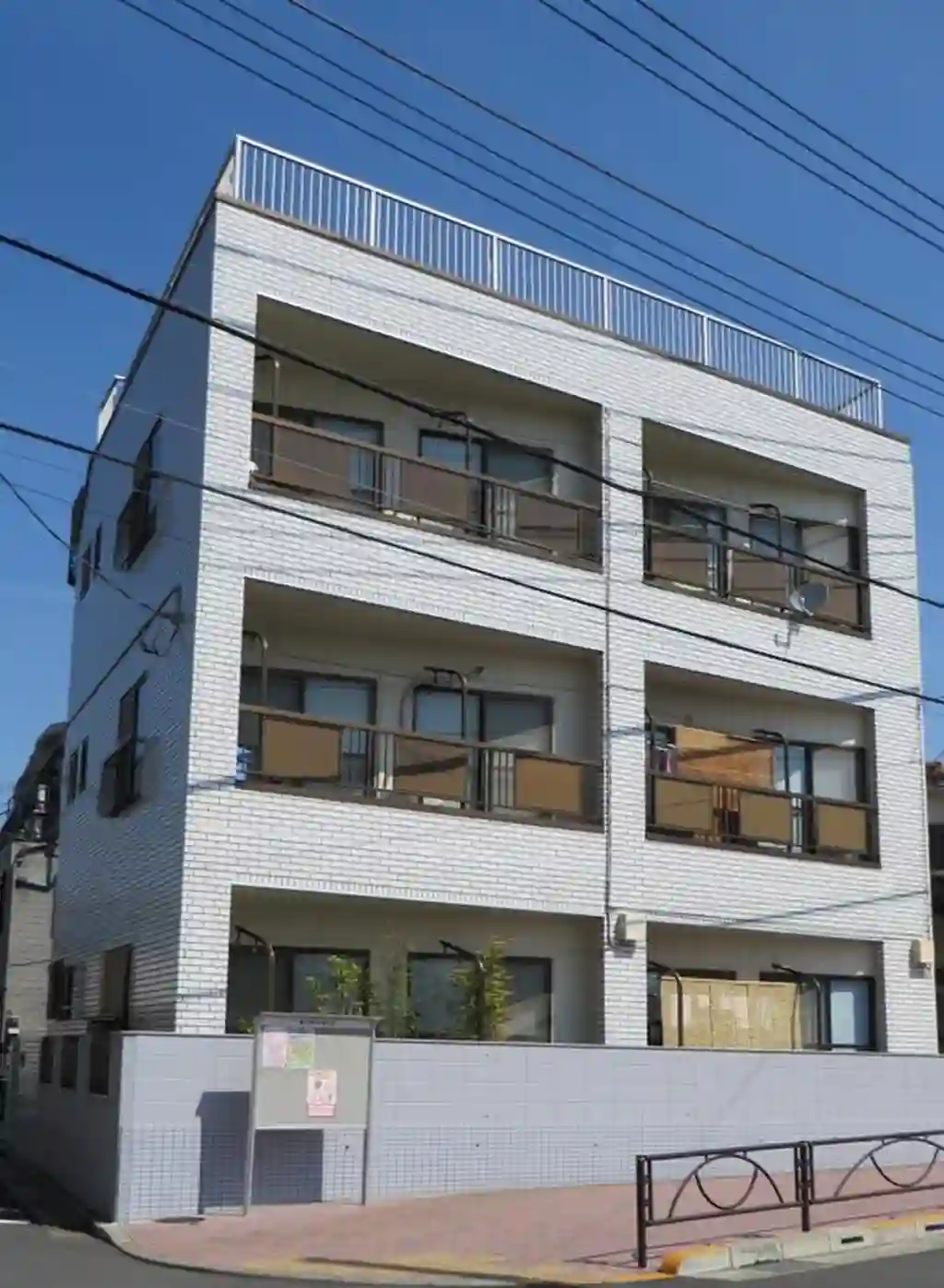 メトロポリス'86 外観