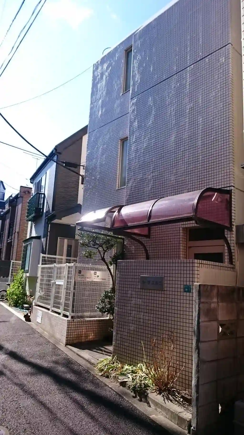 カーサエルニ 外観