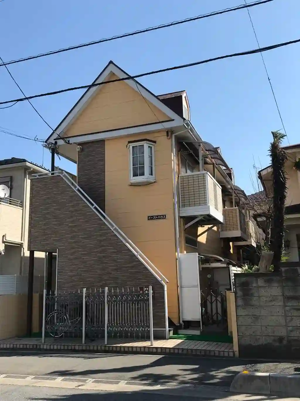 イーストハウス 外観