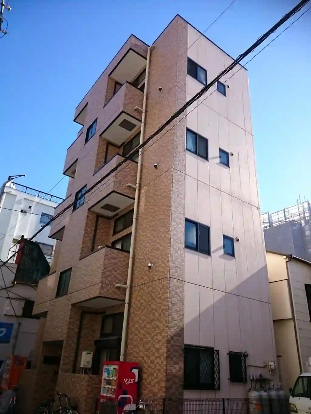 クイーンズコート 外観
