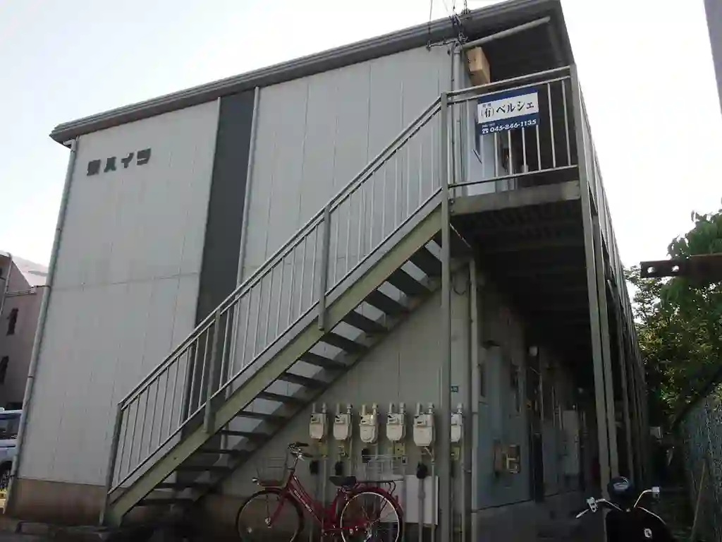 泉ハイツ 外観