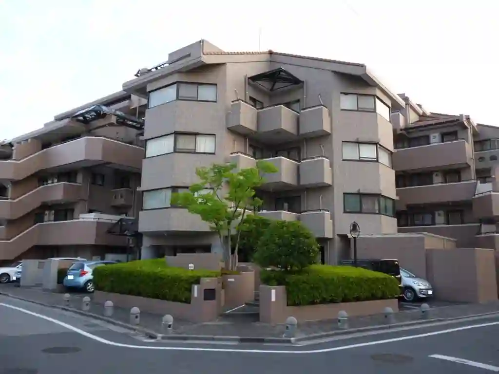 ハイホーム綾瀬 外観