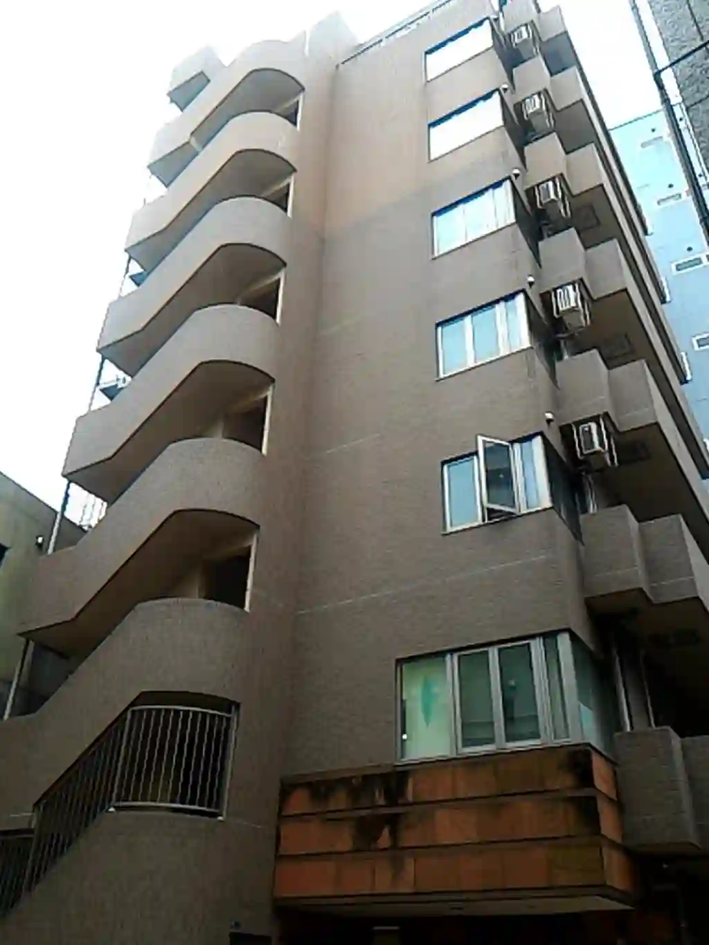 北新宿ロイヤルガーデン 外観