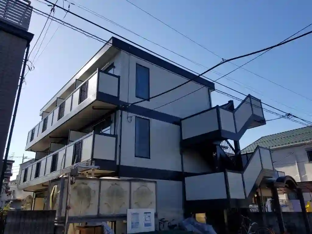 レオパレス蕨第48 外観