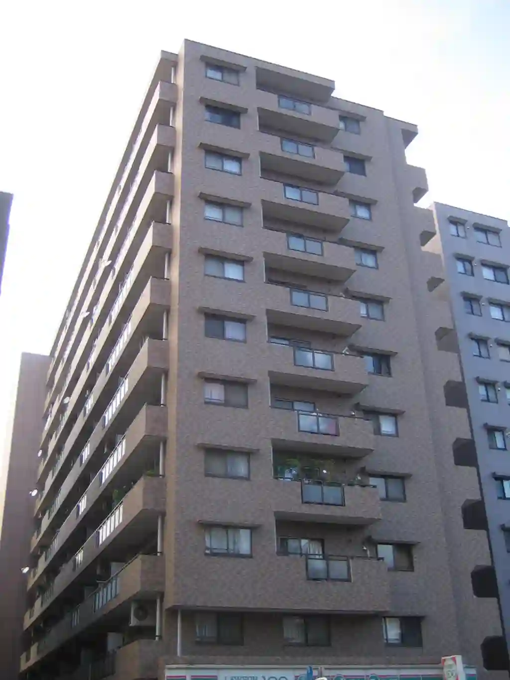 プランヴェール吉野町 外観
