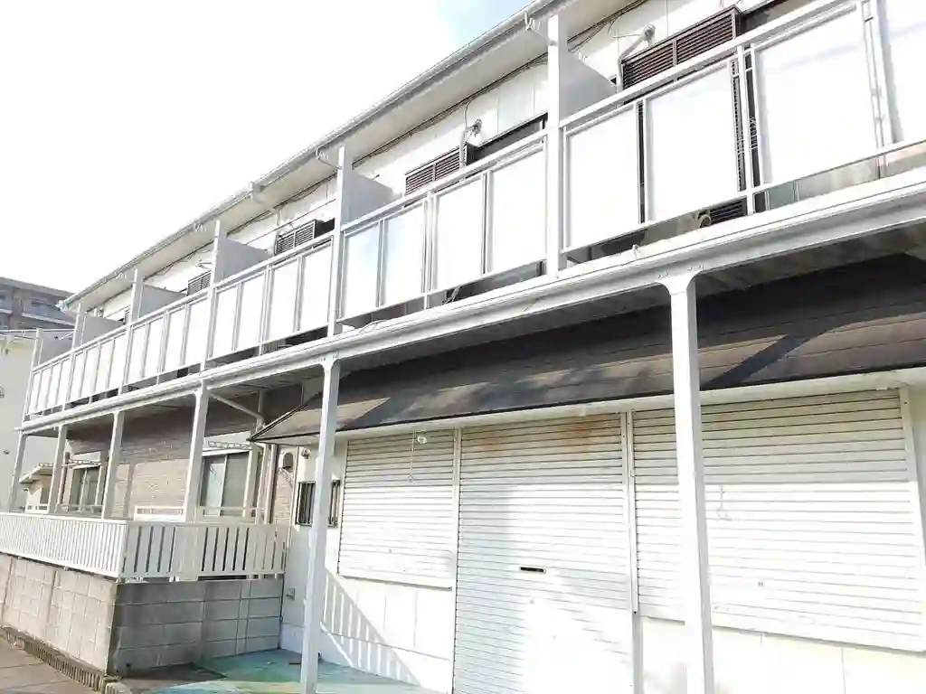 ハイツ里里 外観