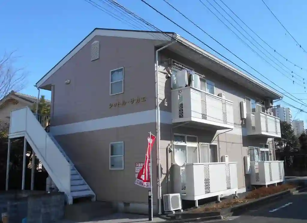 シャトルサカエ 外観