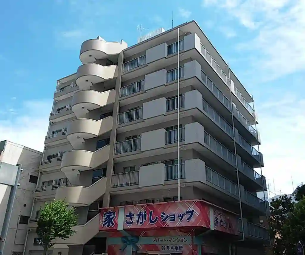 ファミリオン本厚木 外観