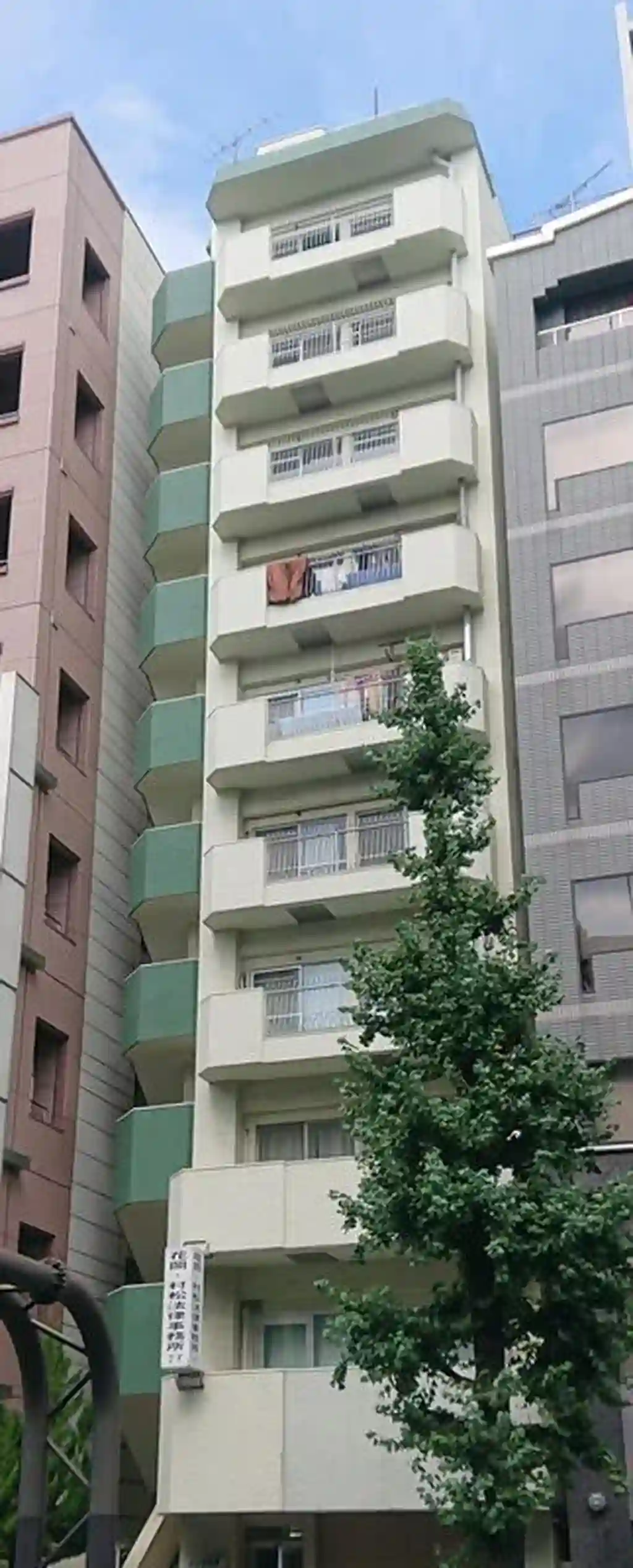 ハイヴ本郷 外観