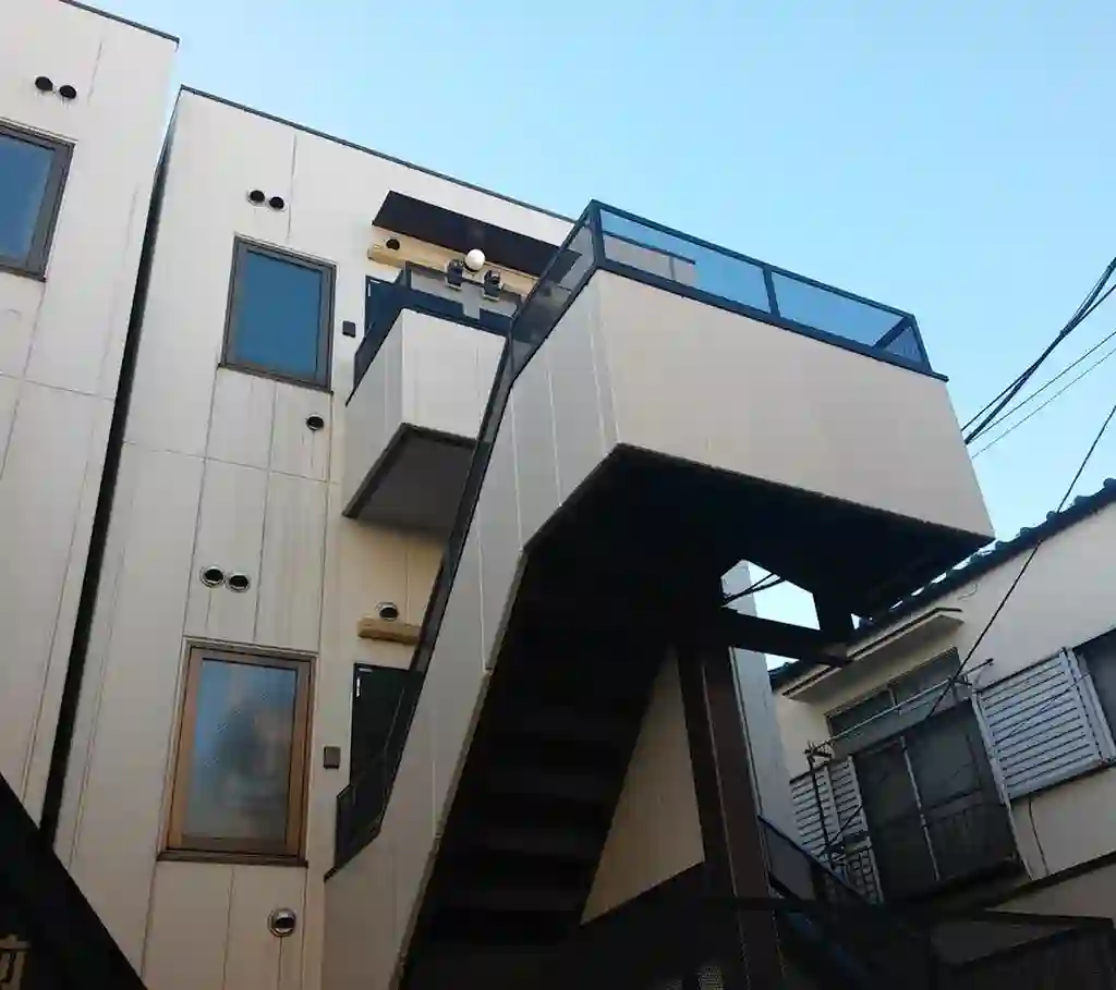ドミール明大前 外観