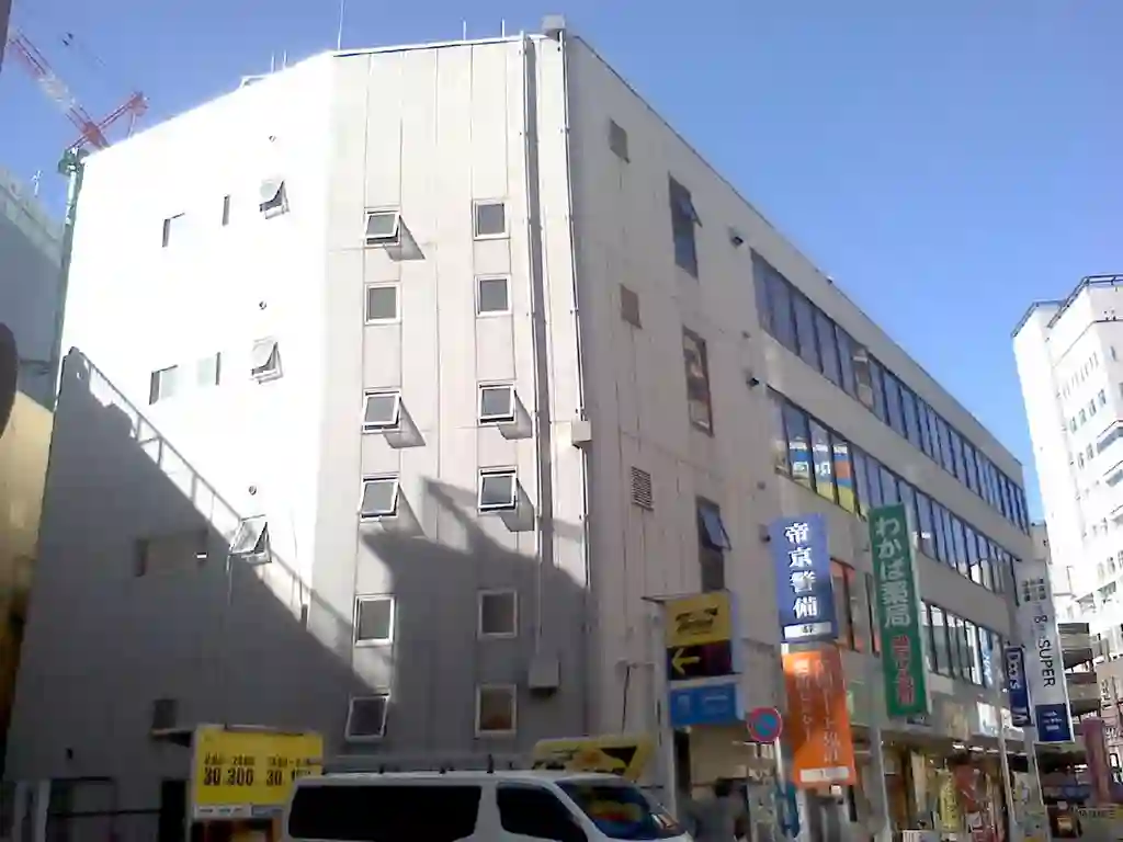 橋完ビル 外観