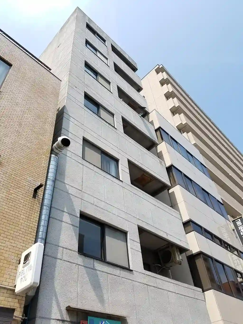 国際吉野町ビル 外観
