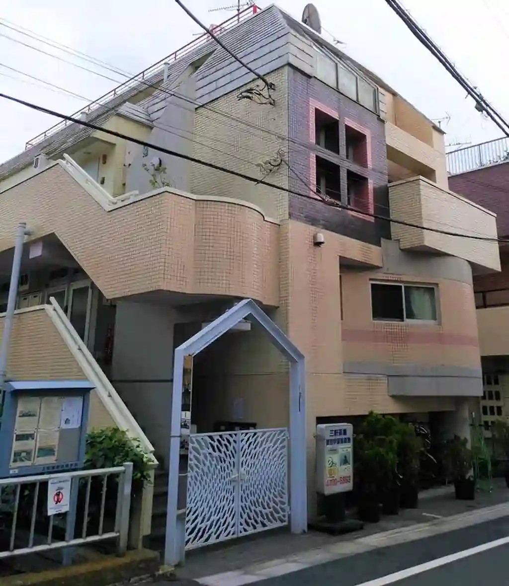 ぱれどーる今泉 外観