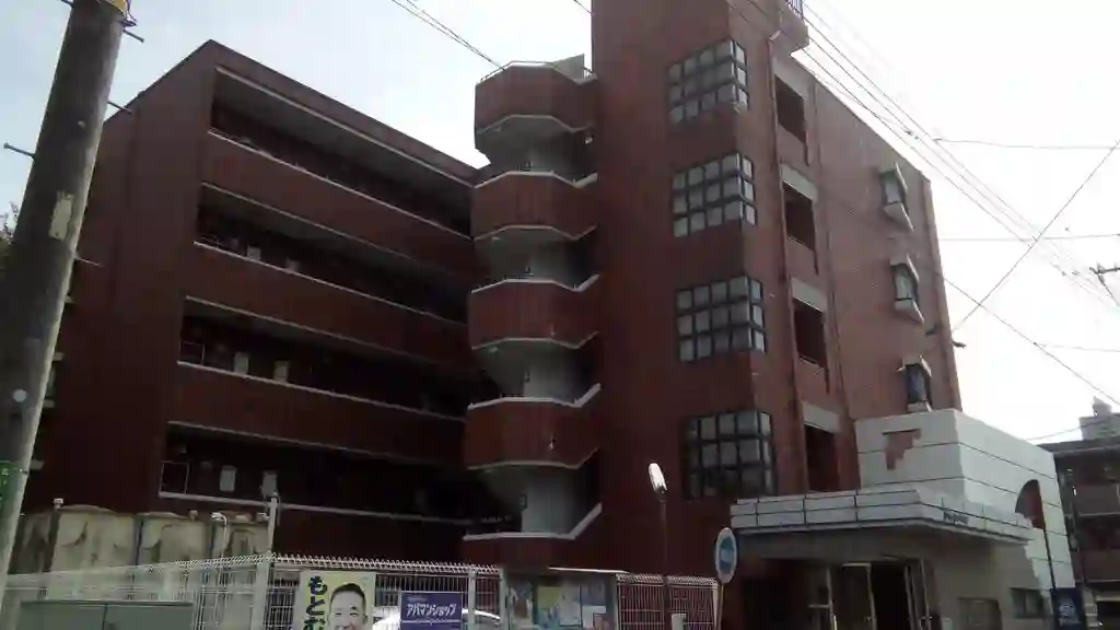 コンパニロス 外観
