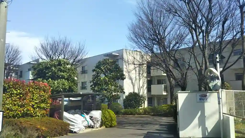 百合ヶ丘サニーフラット 外観