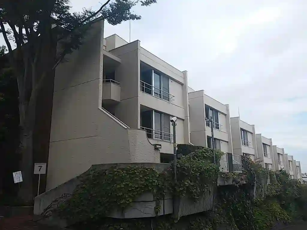 大倉山ヒルタウン7号館 外観
