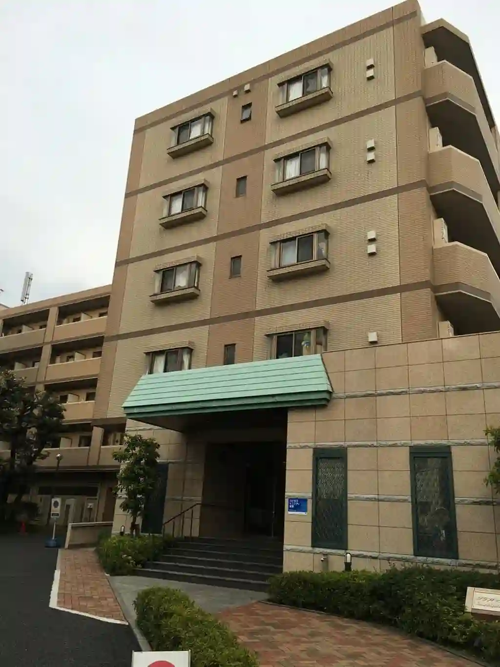 グランハイツ東新宿 外観